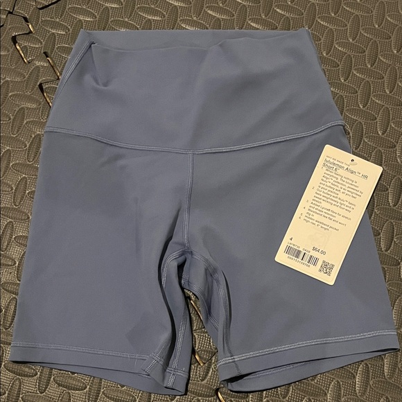 lululemon athletica Women's blue oasis Bike Shorts - Picture 1 of 1